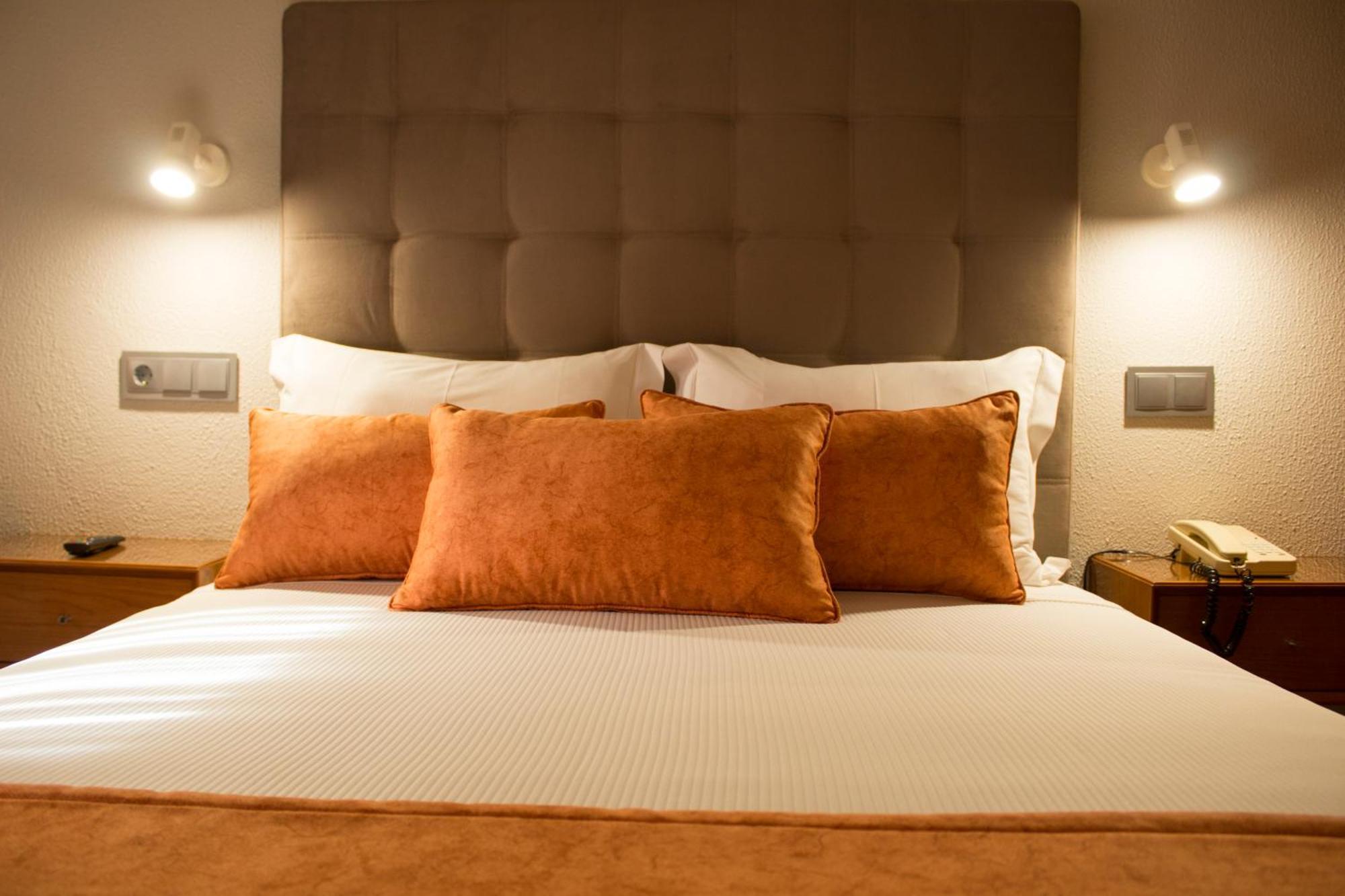 Lusitana Hotel Porto Værelse billede